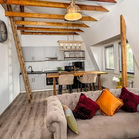 Fabelhafte Zum Wohlfuehlen Mit Junik *