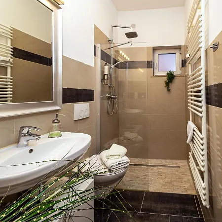 דירה Fabelhafte Zum Wohlfuehlen Mit Junik דיסבורג