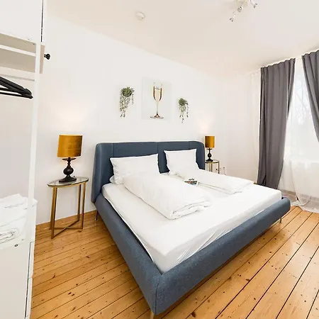 Fabelhafte Zum Wohlfuehlen Mit Junik Apartment
