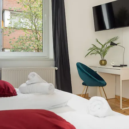 Fabelhafte Zum Wohlfuehlen Mit Junik Apartment